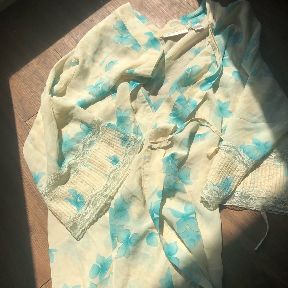 Vintage pure silk night gown set